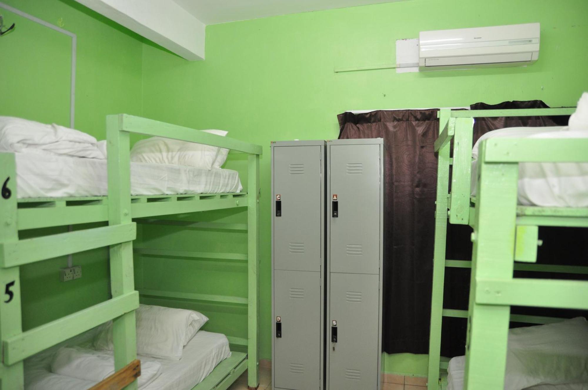 Hostel 3 Little Birds Home, 100meter To Jonkerwalk *